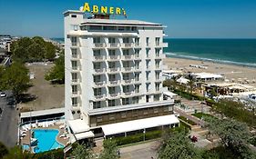 Hotel Abner's
